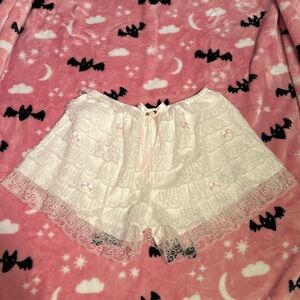 NWOT Romwe white and pink lace bow bloomers shorts size small